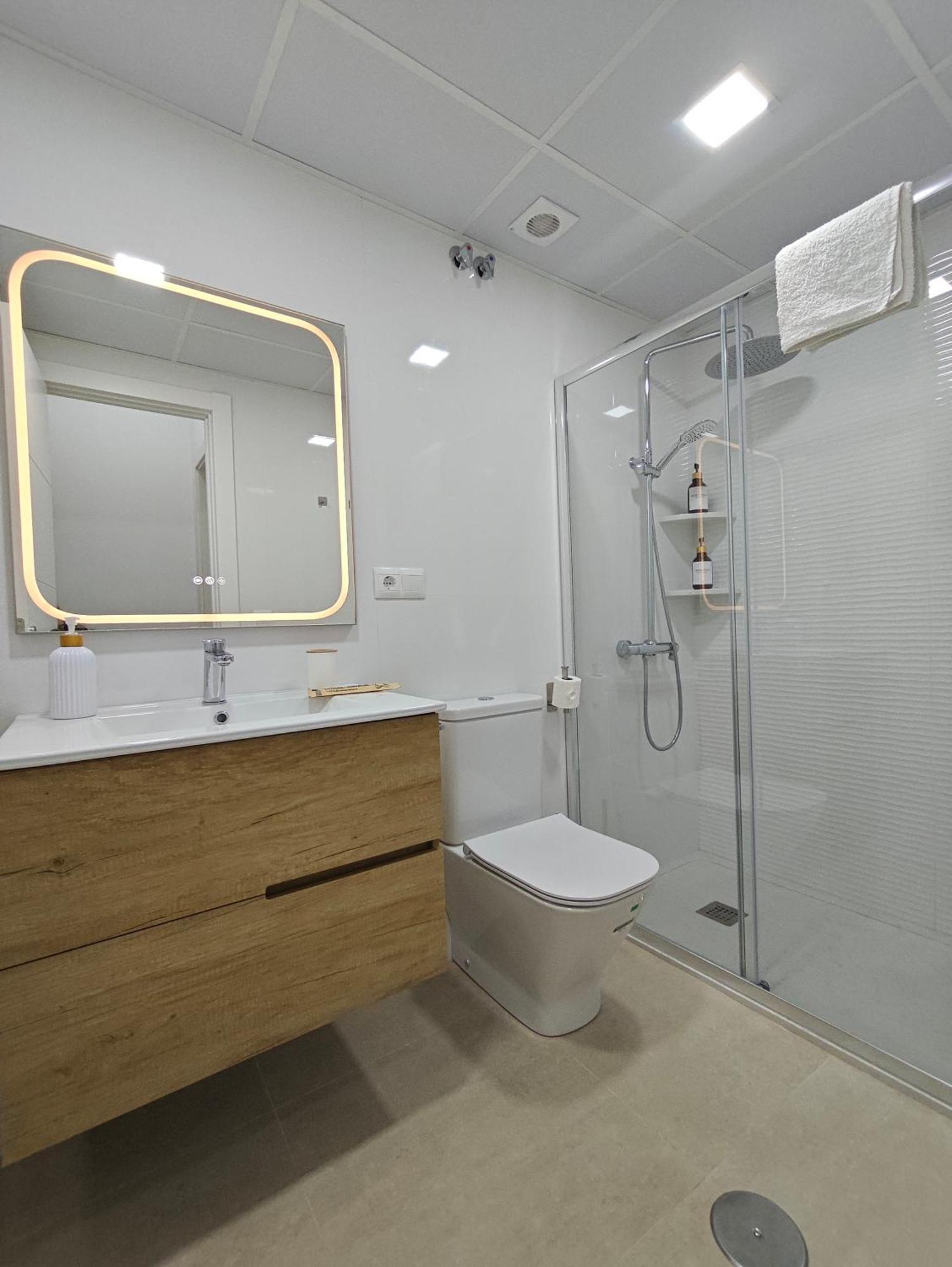 Precioso Apartamento Junto Al Casco Historico Málaga Buitenkant foto